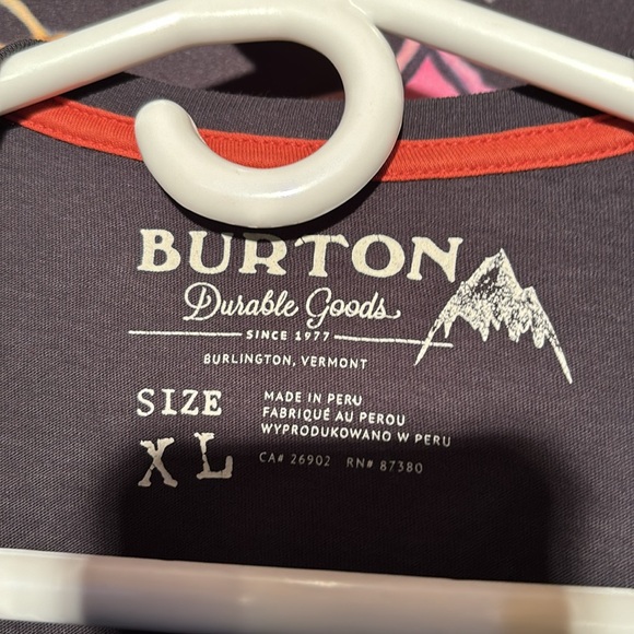 Burton Mens Classic Black Logo t-shirt SizeXL - Picture 2 of 7